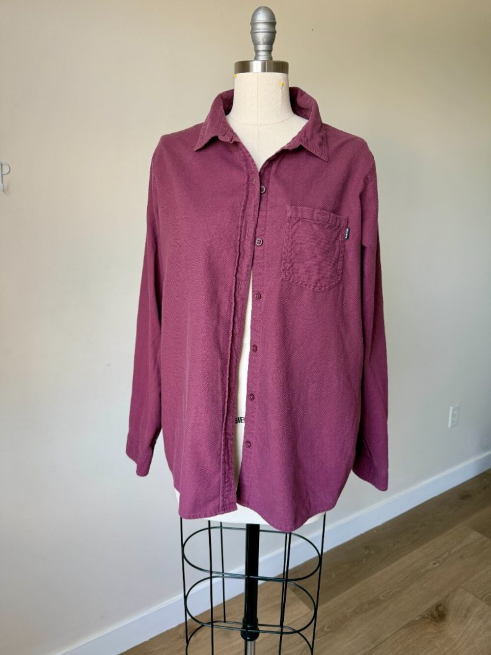 Burton Corduroy Button Up Shirt | Mens Large | Berry Purple | Cotton Flannel